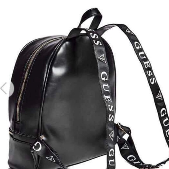 Guess backpack - Picture 2 of 2